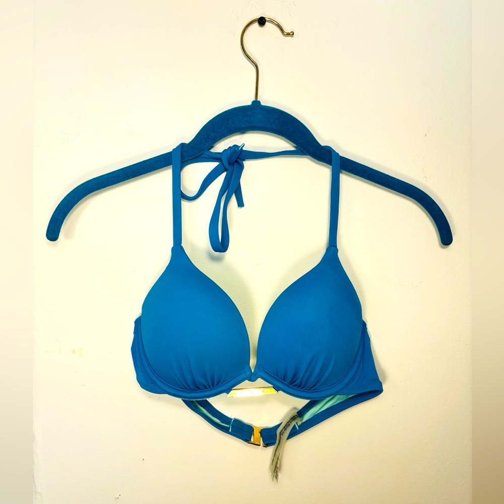 Victoria’s Secret Bombshell adds 2 Cups Blue colored triangle bathing suit top